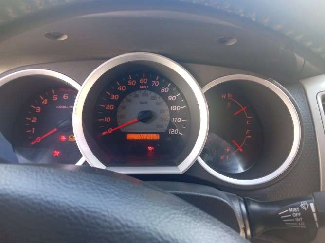 Toyota tacoma ?? 417600854