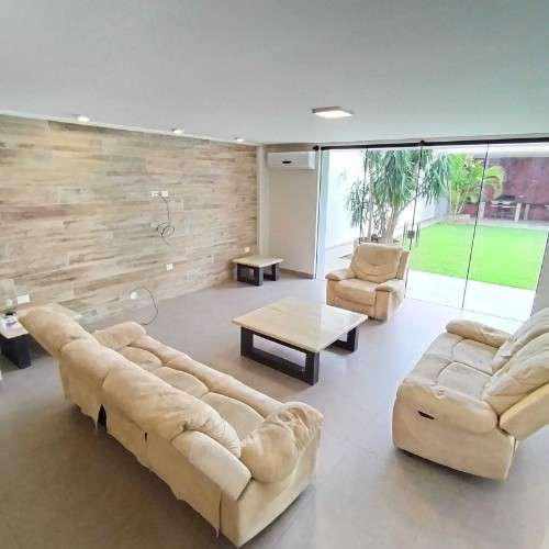 Amplia casa en alquiler amoblada en condominio zona norte433979614