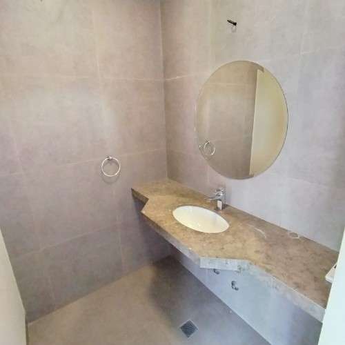 Amplia casa en alquiler amoblada en condominio zona norte433979614