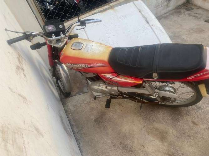 Suzuki ax-100 clásica 2009 - potencia y estilo inigualable594369403