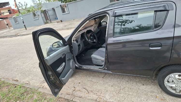 Vendo susuki alto motor 800 cc modelo 2015.1029693315