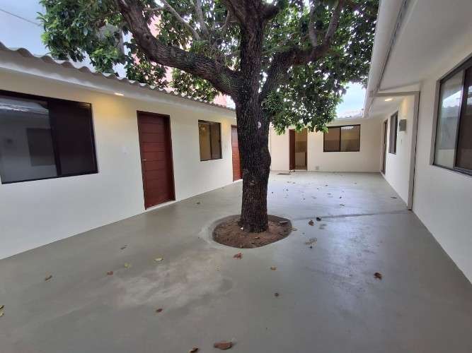 Casa en alquiler para empresa, consultorio, spa, veterinaria 915940385