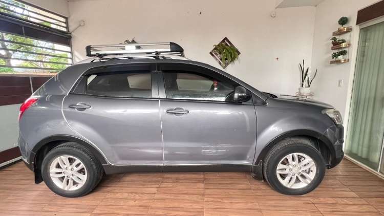 Ssangyong korando 2016 automática, gasolina, solo 70,529 km1188868882