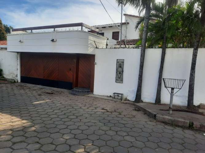 Casa en alquiler para negocio, empresa.445987912