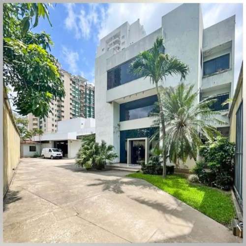 Edificio corporativo en alquiler . 2do anillo. av. monseñor rivero97599079