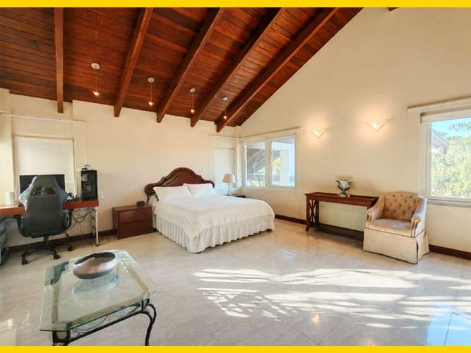  exclusiva residencia con piscina propia.2035611292