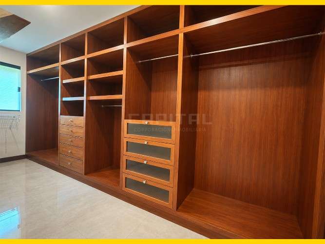  exclusiva residencia con piscina propia.2035611292