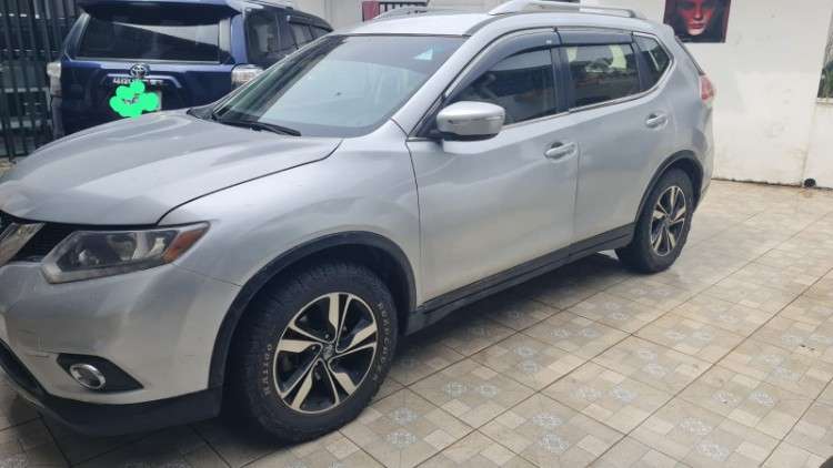 Nissan rogue 2015 4x4 automática - perfecta para aventura y confort1981436311