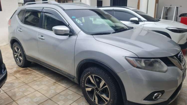 Nissan rogue 2015 4x4 automática - perfecta para aventura y confort1981436311
