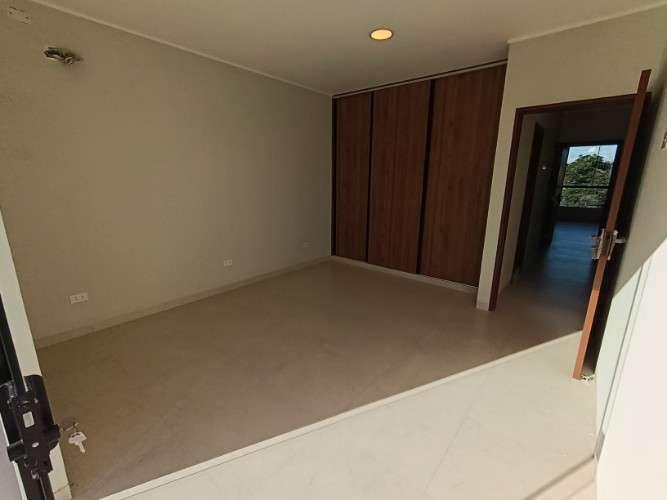 Casa en venta – 4 dormitorios / zona norte252180009