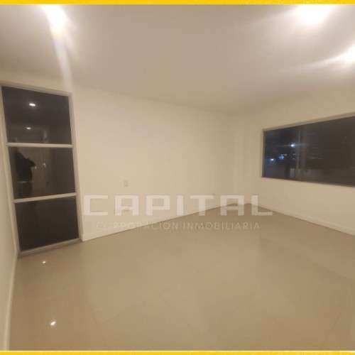 Amplio departamento de 3 dormitorios en alquiler en barrio sirari1023526858