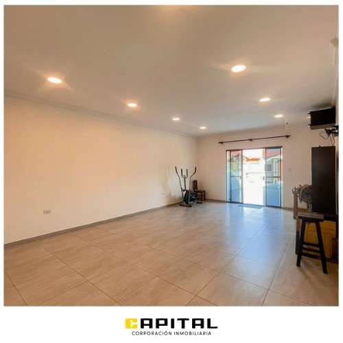 Amplia casa con piscina en venta zona santos dumont1338404117