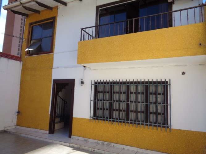 Casa comercial en venta sobre av. charcas. uso de suelo mixto689814858