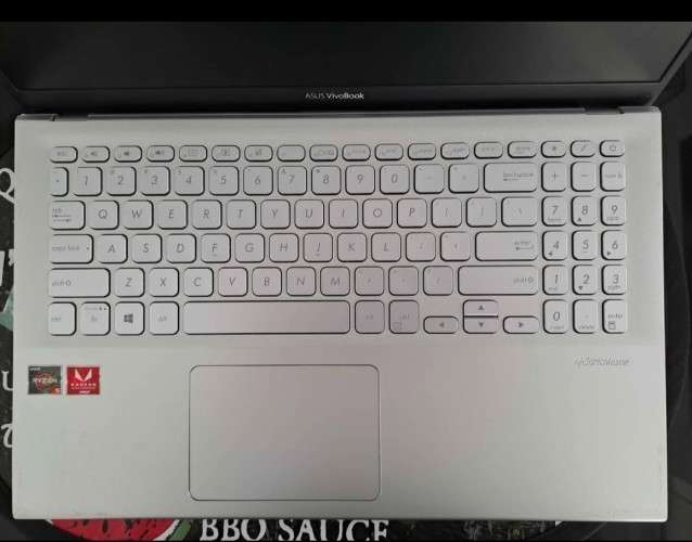 Tablet asus vivobook core i5 con pantalla 19-22.9 y 500gb267477744