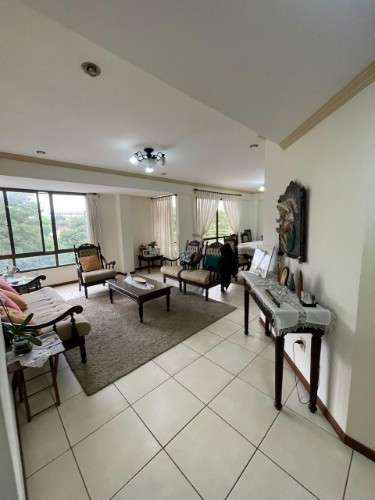 Departamento de 3 dormitorios + balcón + parqueo + baulera en venta1172049464
