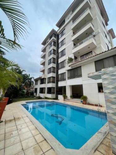Departamento de 3 dormitorios + balcón + parqueo + baulera en venta1172049464