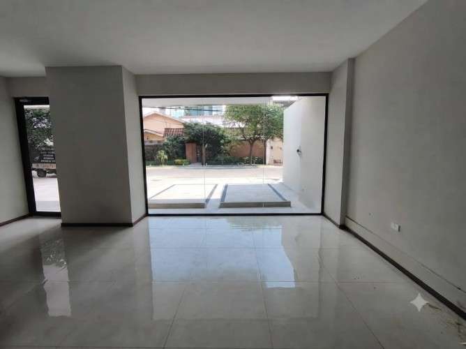 Local en alquiler en equipetrol 905408048