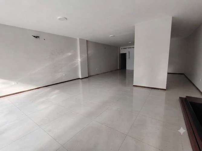 Local en alquiler en equipetrol 905408048