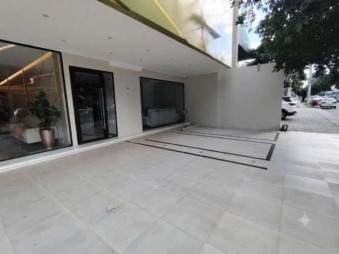 Local en alquiler en equipetrol 905408048