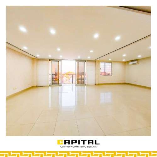 Amplia oficina en alquiler en edificio corporativo sobre avenida alemana 3er y 4to anillo2047723297