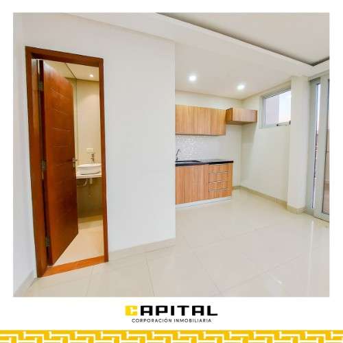 Amplia oficina en alquiler en edificio corporativo sobre avenida alemana 3er y 4to anillo2047723297