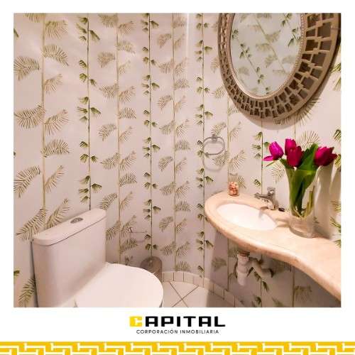 Casa con piscina y 5 dormitorios en alquiler en el barrio las palmas1787814483