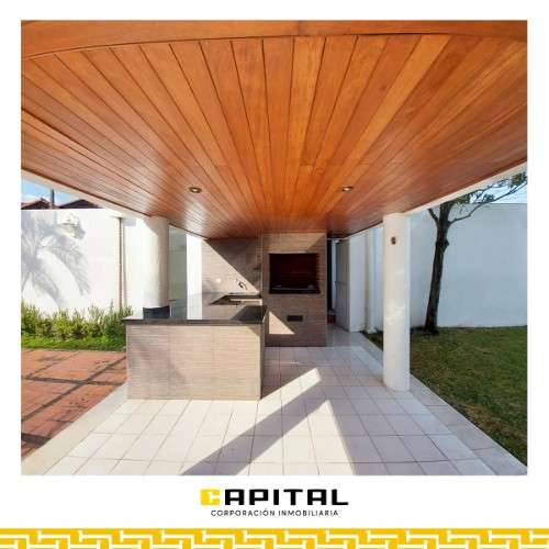 Casa con piscina y 5 dormitorios en alquiler en el barrio las palmas1787814483