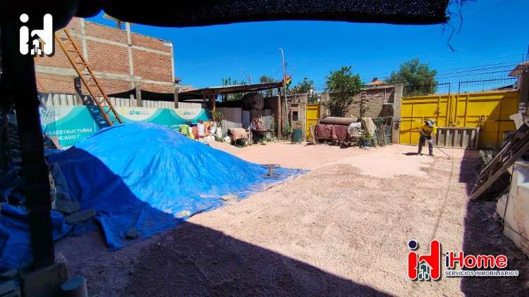Ideal lote de terreno en venta, amplio con construcción en zona sarcobamba1951275697