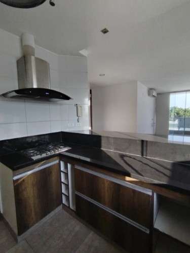 Edificio multifamiliar en venta en las palmas677087742