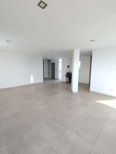 Edificio multifamiliar en venta en las palmas677087742