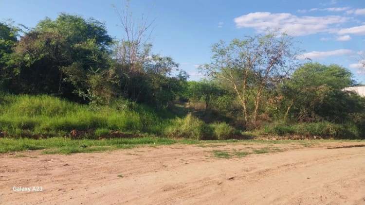 Lote en venta en zona residencial - 590 m²1776541559