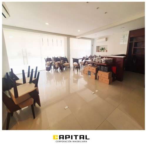 Local en alquiler para oficinas, bancos o local comercial en equipetrol623130293