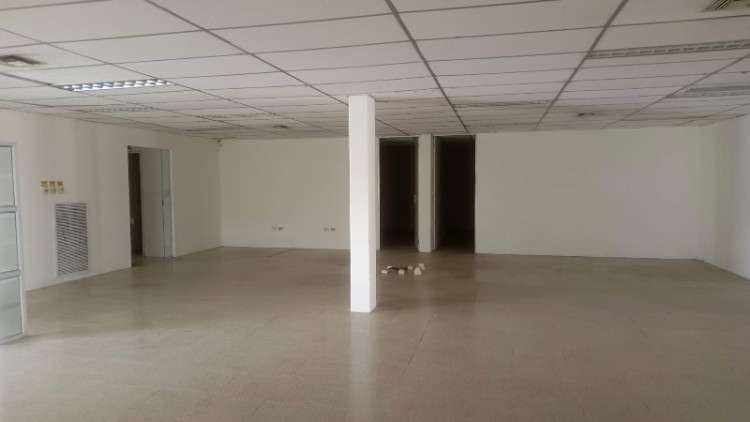 Oficinas en alquiler segun la superficie que requiera zona parque industrial913652780