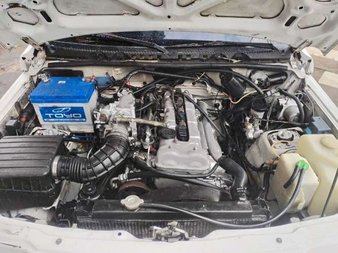 Vendo bonita vagoneta japonesa suzuki escudo 97 4x4 cel 75018362  motor en linea 2000cc / automatica vidrios eléctricos aros de magnesio 5 puertas en el precio 86000 bs incluye el cambio de nombre1995916572