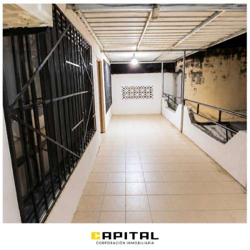 Casa sencilla en venta o anticretico zona radial 27582187724