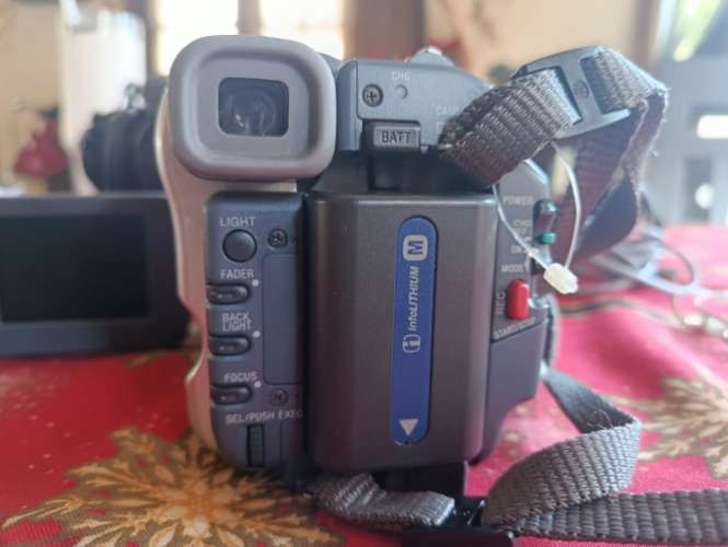 Cámara sony handycam digital8 [100% funcional] + estuche y cables ?✨963995581