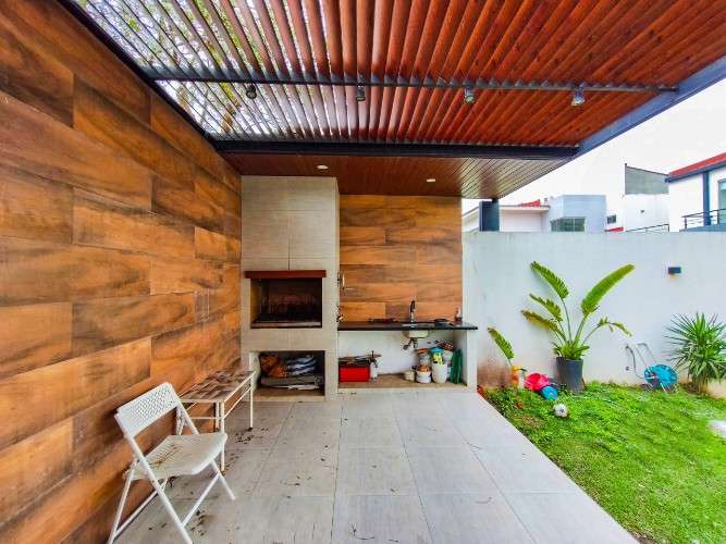 Casa de lujo 4 dormitorios en venta | condominio valle de cartago1377786385