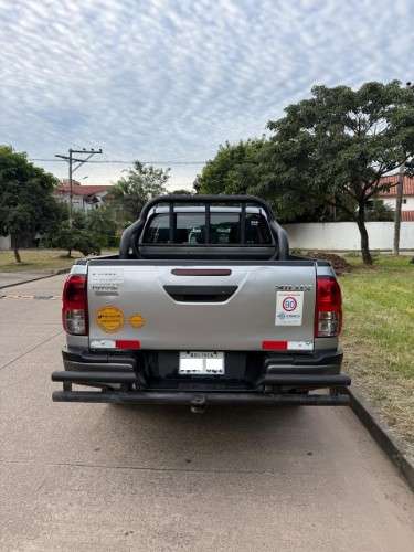 Toyota hilux 2020 4x4 gasolina 1873228520