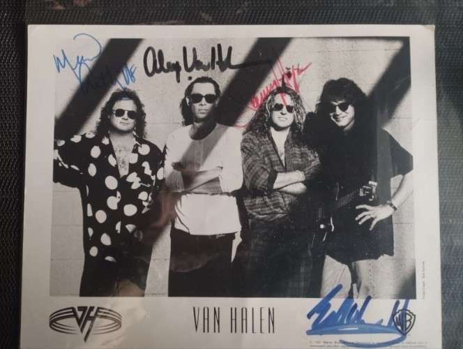 Fotografia original autografiada por miembros de van halen1363158191