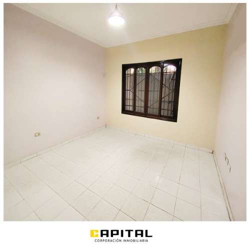 Amplia casa comercial en venta571619732