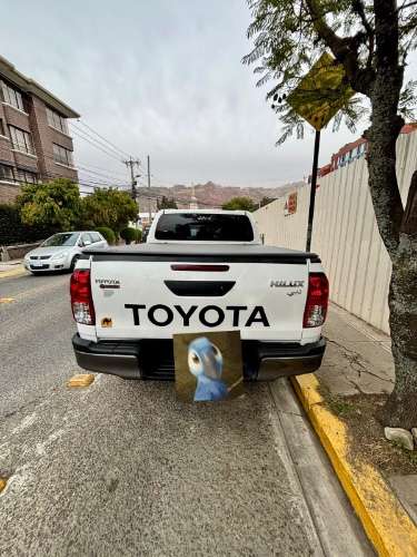 Toyota hilux 2024 4x4 mecánica, potencia y  aventura garantizada604840197