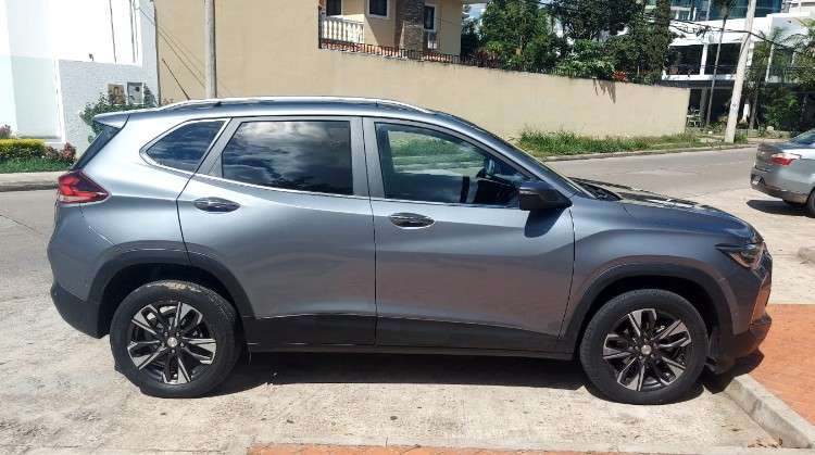 Chevrolet tracker 2022 premier403576217