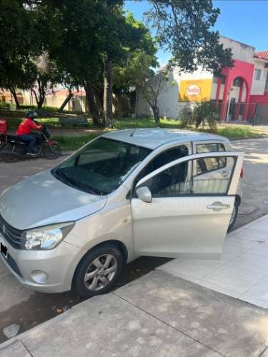 Vehículo suzuki celerio año 2017 526180684