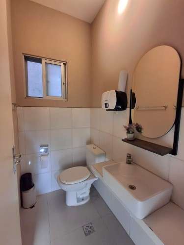 Inmueble empresarial en alquiler444690370