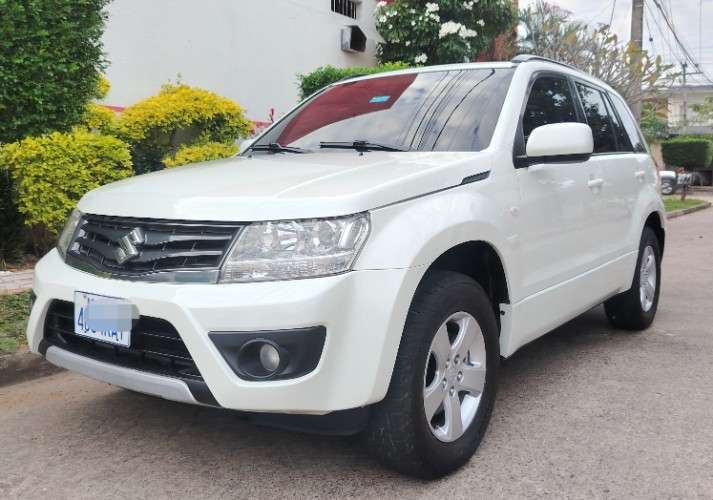 Vendo hermosa vagoneta grand vitara 2016 de imcruz cel 75018362 4x4 a gasolina 1605828544
