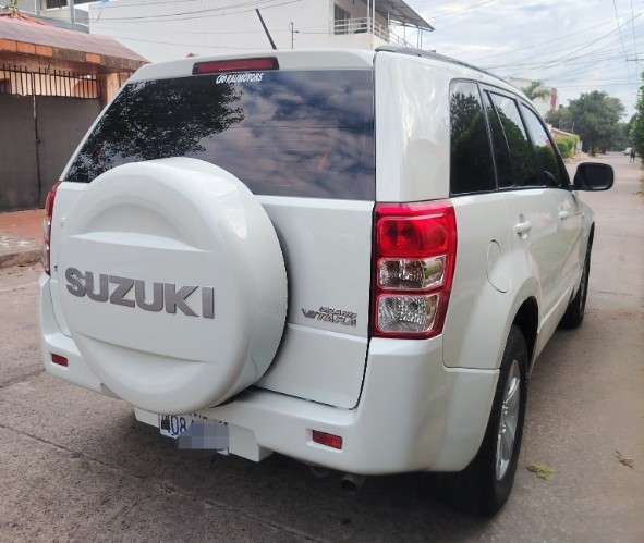Vendo hermosa vagoneta grand vitara 2016 de imcruz cel 75018362 4x4 a gasolina 1605828544