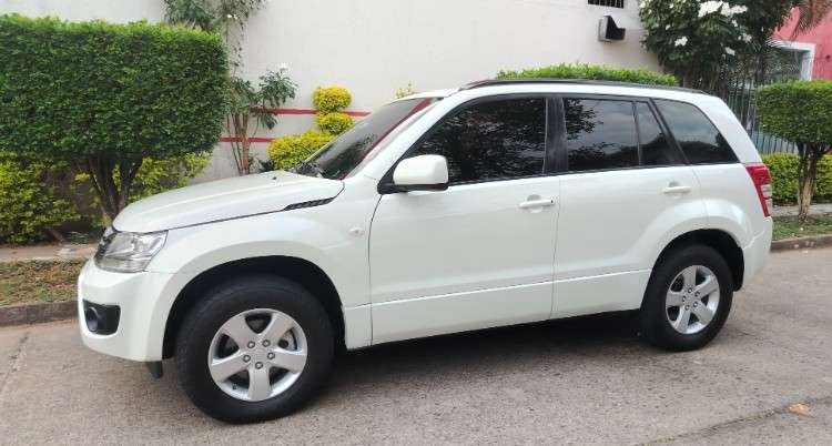 Vendo hermosa vagoneta grand vitara 2016 de imcruz cel 75018362 4x4 a gasolina 1605828544