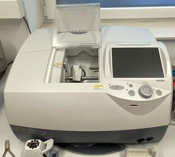 Nidek multifunction edger me-1500  features  comprehensive technology to deliver expert lens edging automatic 3d drilling high base curve processing multi/mini beveling step beveling / partial step processing design cut user friendly  automatic 3d drillin1228730146