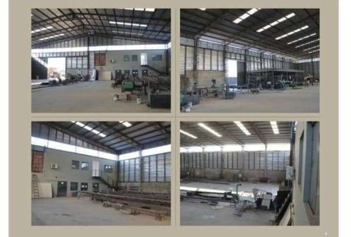 Galpón y oficinas en venta en el 7mo anillo y cambodromo, parque industrial.1913633950