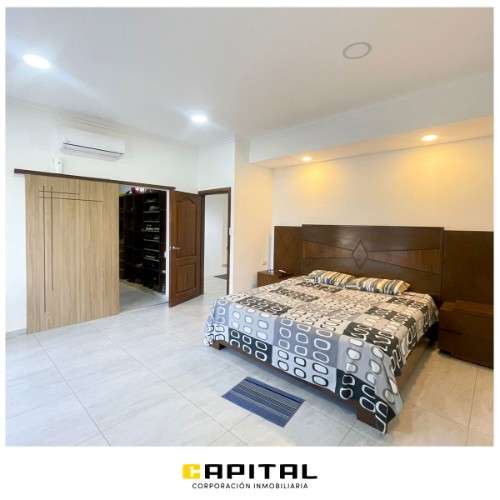 Amplia casa con piscina en venta zona santos dumont1338404117